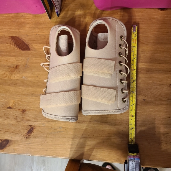 Wrist braces size sm/med - Picture 5 of 7